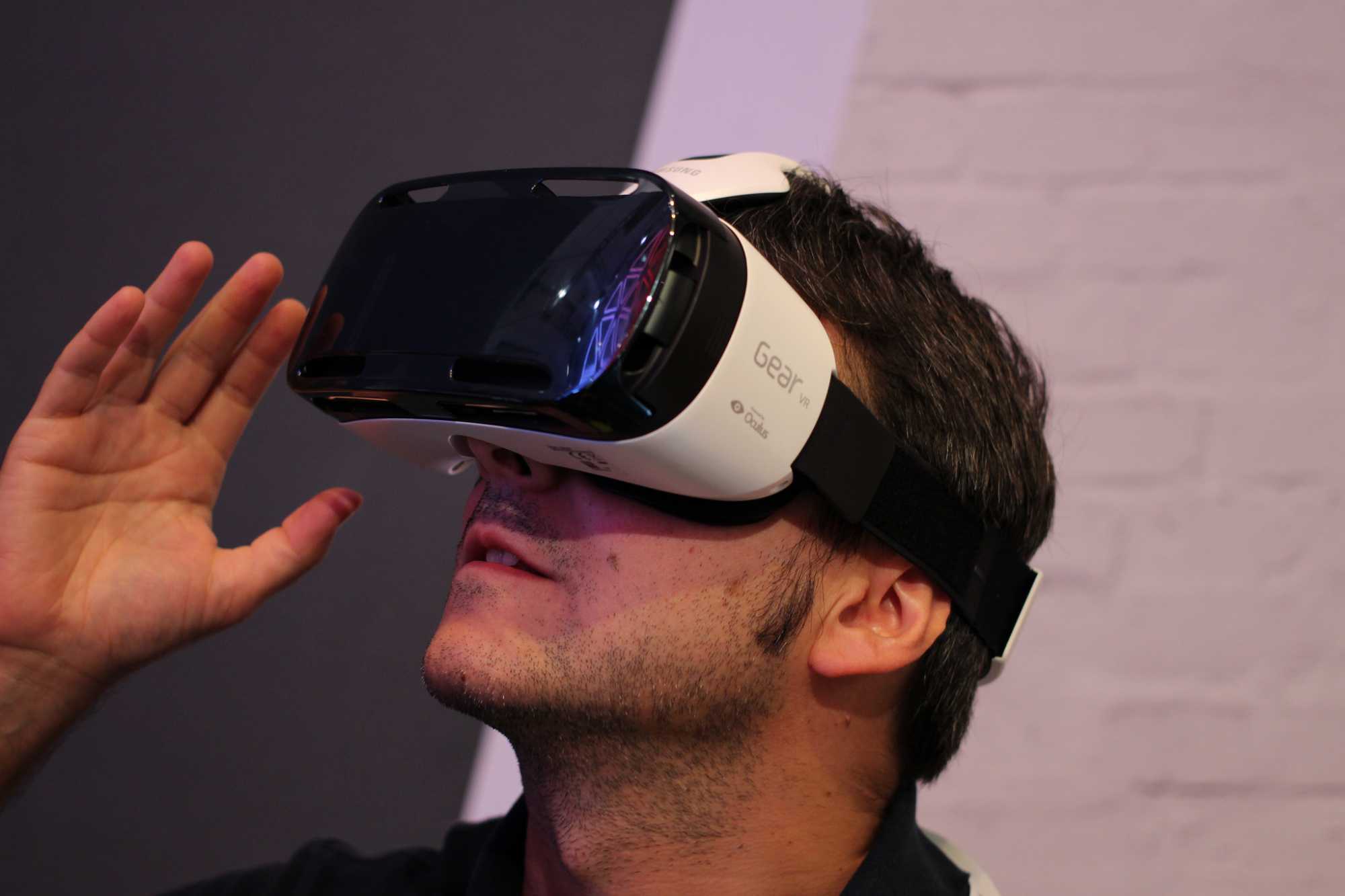 Kính VR thay đổi góc nhìn thay đổi tương lai