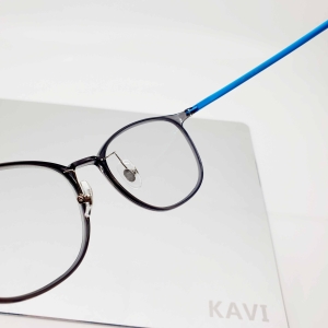 Kavi S7 - Kính đổi màu và chống ánh sáng xanh gọng siêu nhỏ, siêu nhẹ xanh (1)